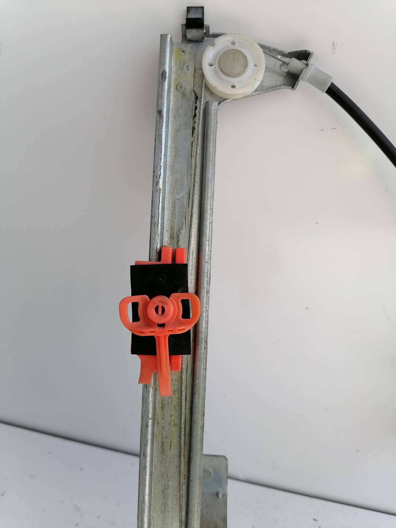 Alzacristallo porta post. dx.